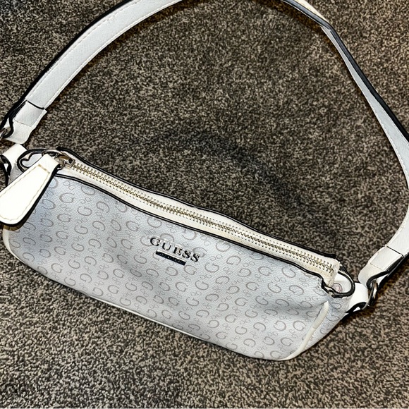 Guess | light beige handbag - Picture 5 of 5